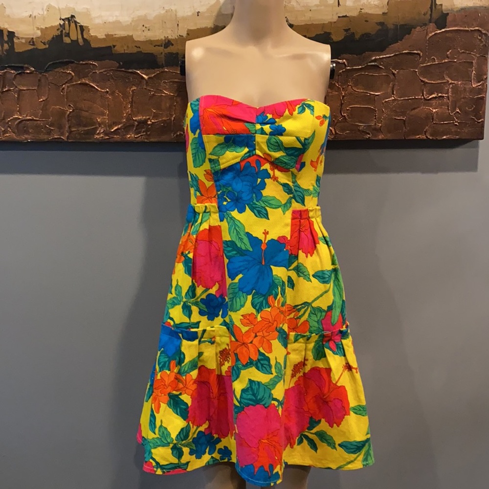 Beautiful and vivid Nanette Lepore dress used once - Picture 8 of 17